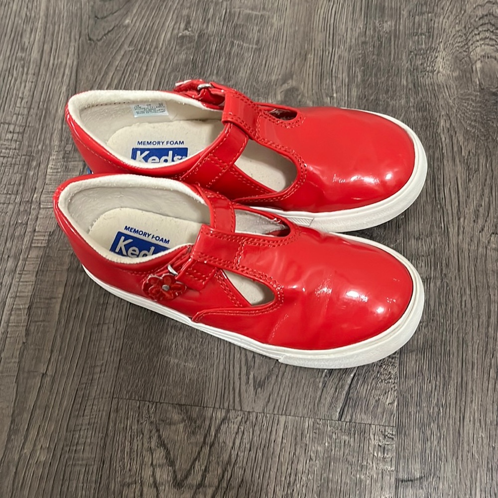 Keds Daphne T-Strap red Leather.12W